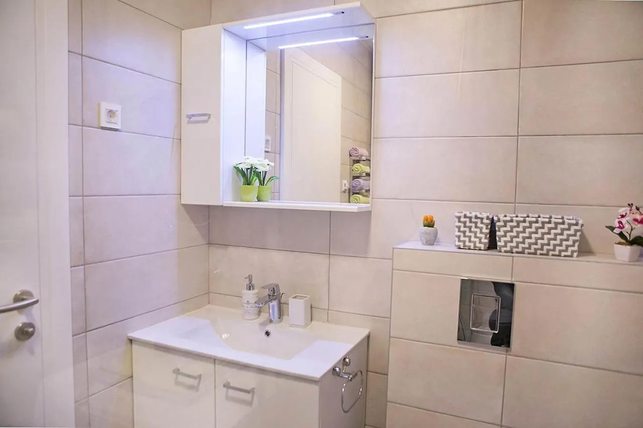 Apartment Sweet Daisy With Parking Zadar 0*,