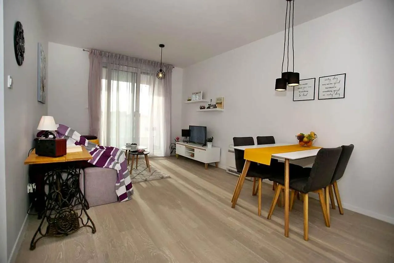 Apartment Sweet Daisy With Parking Zadar