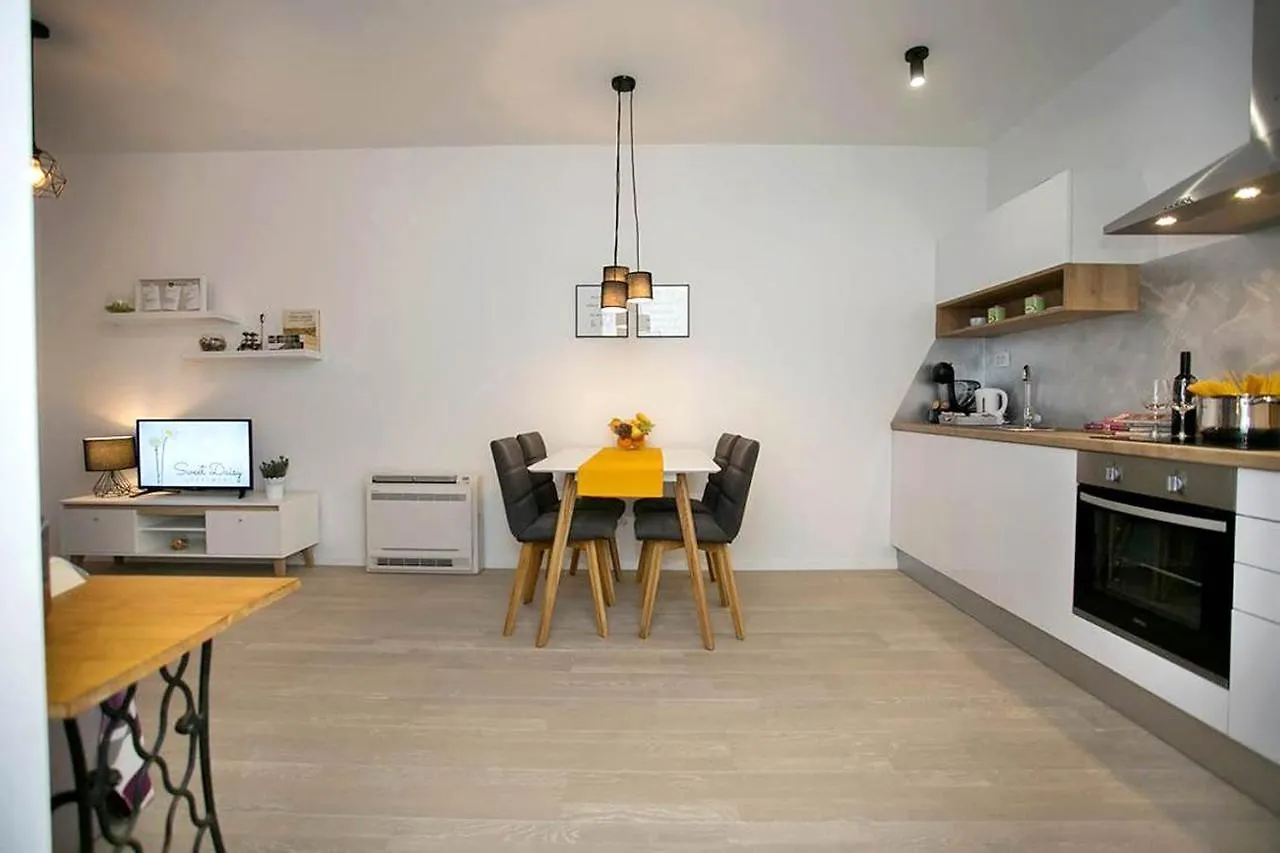 Apartment Sweet Daisy With Parking Zadar