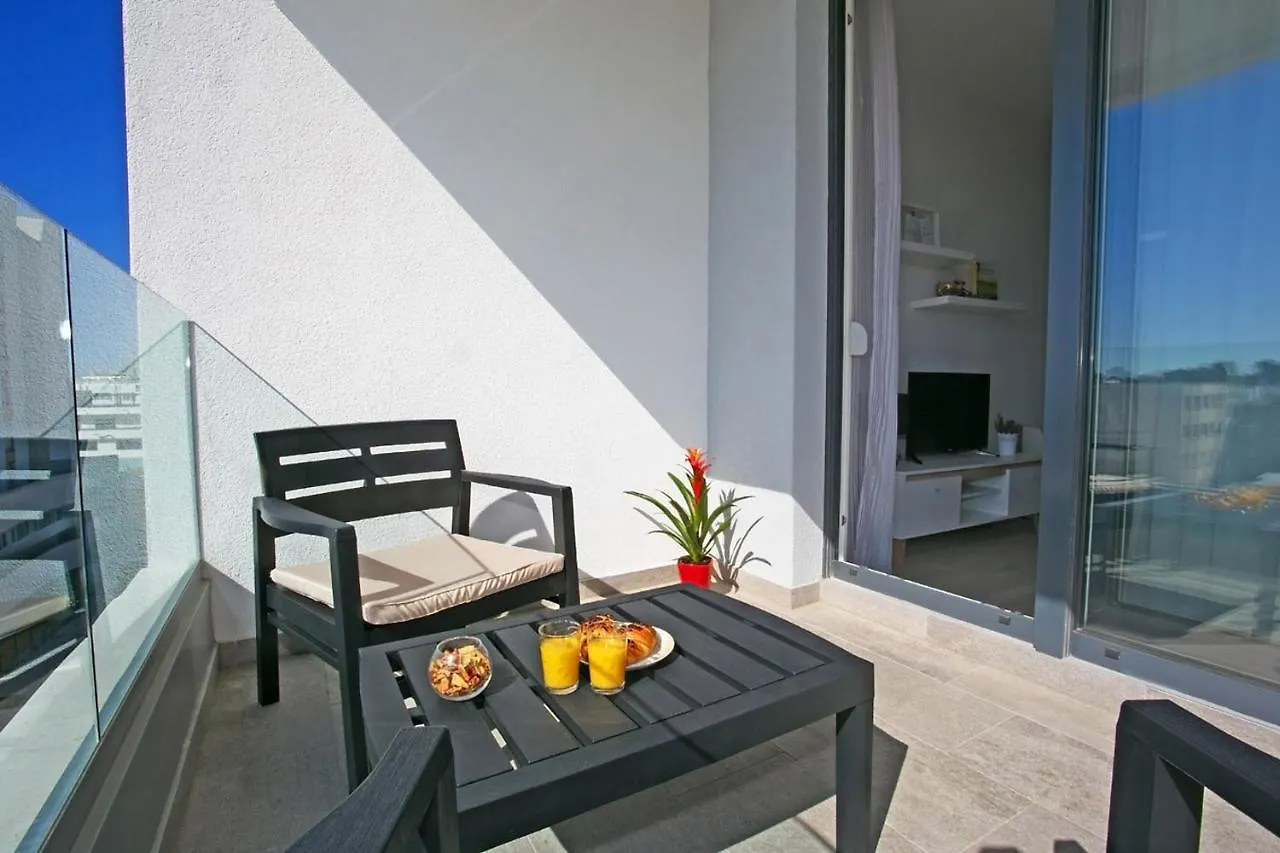 Apartment Sweet Daisy With Parking Zadar Croatia